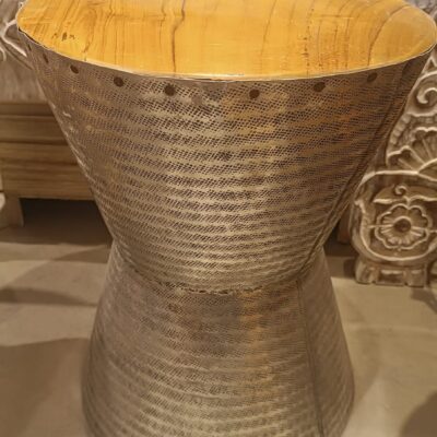 Taburete aluminio labrado círculos India